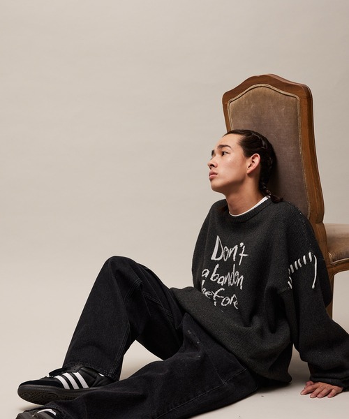 re_k by JUNRED（レクバイジュンレッド）の「re_k by JUNRED / ハンドステッチレタリングジャガードニット（ニット/セーター・メンズ・オレンジ系その他2/ライトグレー/チャコールグレー・S/M/L）」の7枚目の写真