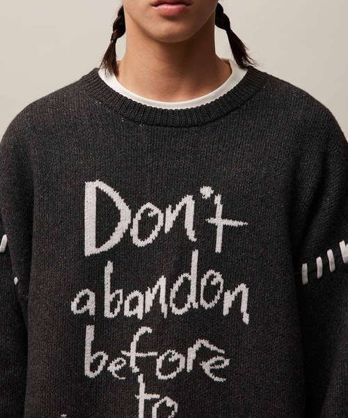 re_k by JUNRED（レクバイジュンレッド）の「re_k by JUNRED / ハンドステッチレタリングジャガードニット（ニット/セーター・メンズ・オレンジ系その他2/ライトグレー/チャコールグレー・S/M/L）」の12枚目の写真