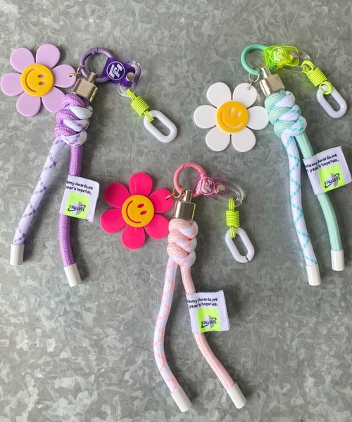 Y2K SYNAPSE FACTORY（ワイツーケー シナプスファクトリー）の「Handmade Paracord Keychain1（スマホグッズ・レディース・ライラック系1/ライトグリーン系2/ピンク系1/ライラック系2/ライトグリーン系1・FREE）」の6枚目の写真