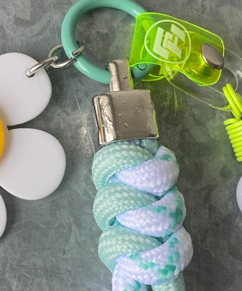 Y2K SYNAPSE FACTORY（ワイツーケー シナプスファクトリー）の「Handmade Paracord Keychain1（スマホグッズ・レディース・ライラック系1/ライトグリーン系2/ピンク系1/ライラック系2/ライトグリーン系1・FREE）」の8枚目の写真