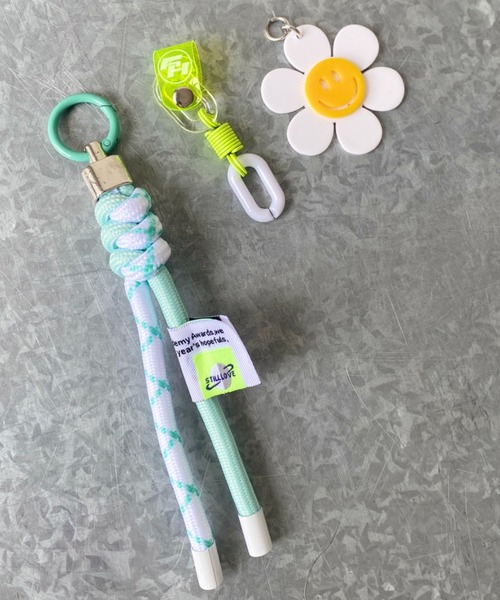 Y2K SYNAPSE FACTORY（ワイツーケー シナプスファクトリー）の「Handmade Paracord Keychain1（スマホグッズ・レディース・ライラック系1/ライトグリーン系2/ピンク系1/ライラック系2/ライトグリーン系1・FREE）」の12枚目の写真