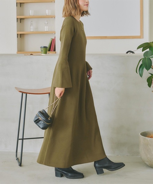 titivate（ティティベイト）の「フレアスリーブニットワンピース（ワンピース・レディース・オリーブ/ブラック/ライトベージュ・L/M/PS(XS－S)）」の4枚目の写真