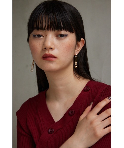 AZUL by moussy（アズールバイマウジー）の「アシンメトリーチェーンピアス（ピアス（両耳用）・レディース・シルバー/ゴールド系その他・FREE）」の11枚目の写真