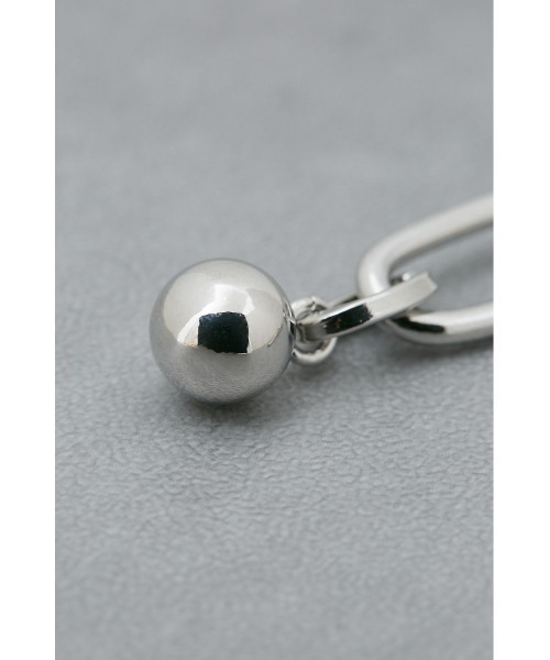 AZUL by moussy（アズールバイマウジー）の「アシンメトリーチェーンピアス（ピアス（両耳用）・レディース・シルバー/ゴールド系その他・FREE）」の3枚目の写真