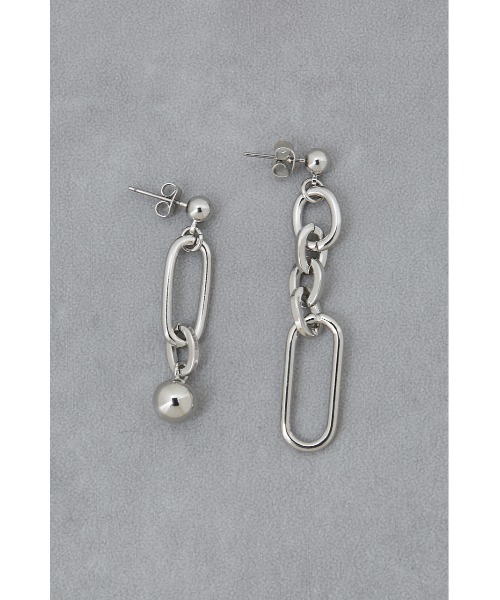 AZUL by moussy（アズールバイマウジー）の「アシンメトリーチェーンピアス（ピアス（両耳用）・レディース・シルバー/ゴールド系その他・FREE）」の14枚目の写真