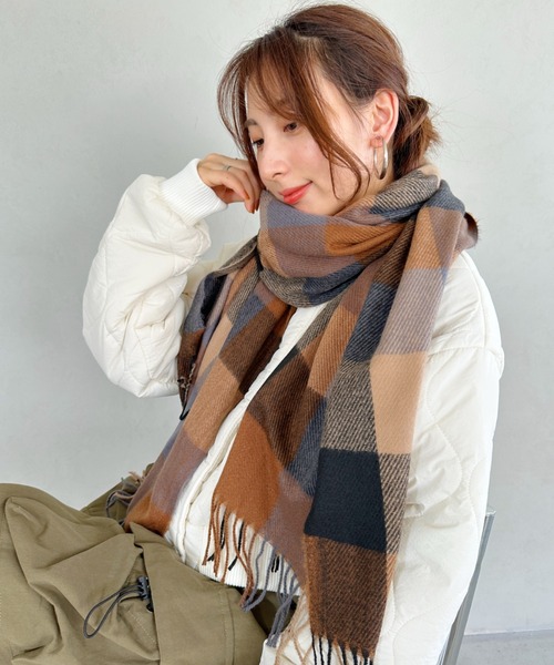 un+frame(アンフレーム)の「check stall muffler/マルチチェックソフトタッチストールマフラー(マフラー・レディース・オレンジ/ブラック/ブルー/グリーン/ピンク/ブラウン・FREE)」の10枚目の写真