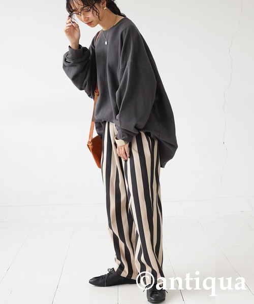 antiqua（アンティカ）の「綿100%裏毛トレーナー（スウェット・レディース・アイボリー/ブラック/スミクロ/杢グレー/ブルーグリーン/グレイッシュベージュ/カーキ・FREE）」の20枚目の写真