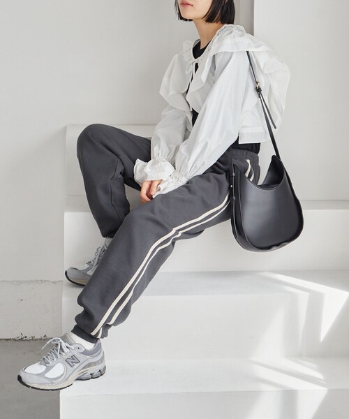 FREAK'S STORE（フリークスストア）の「限定展開　Gerry Cosby × FREAK'S STORE/ジェリーコスビー　Cosby別注 ラインスウェットパンツ（スウェットパンツ・レディース・ブラック/ナチュラル/ネイビー・SMALL/MEDIUM）」の8枚目の写真