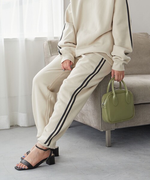 FREAK'S STORE（フリークスストア）の「限定展開　Gerry Cosby × FREAK'S STORE/ジェリーコスビー　Cosby別注 ラインスウェットパンツ（スウェットパンツ・レディース・ブラック/ナチュラル/ネイビー・SMALL/MEDIUM）」の4枚目の写真