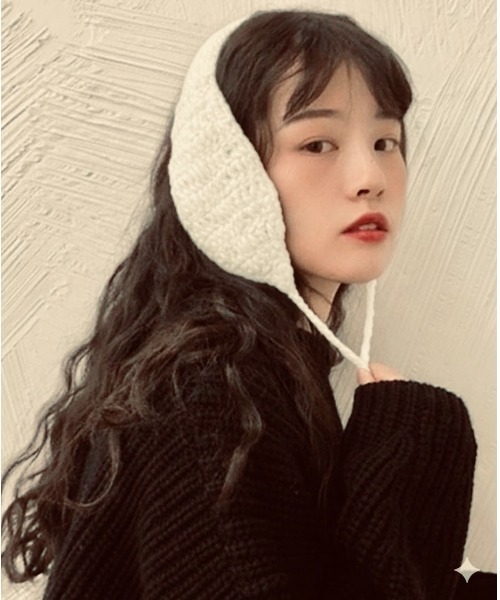 セール】【OKUOKU 0909】耳当て 手編みニット もこもこ ポンポン紐付き