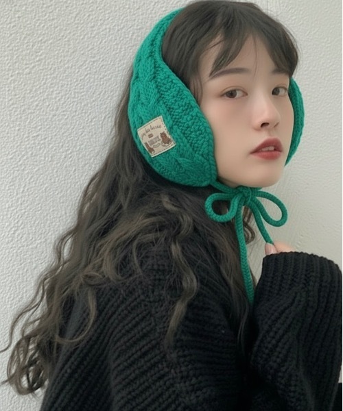 セール】【OKUOKU 0909】耳当て 手編みニット もこもこ ポンポン紐付き