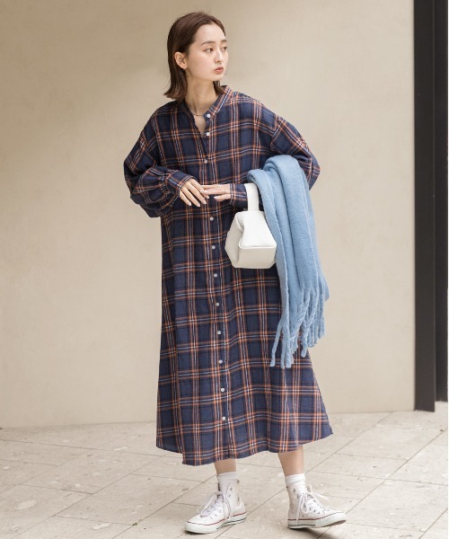 ad thie（アドティエ）の「選べる2柄 ネルチェック フレアシャツワンピース（シャツワンピース・レディース・ダークブラウン/ブラック/ベージュ/ブラウン/ブルー・LARGE/MEDIUM）」の19枚目の写真
