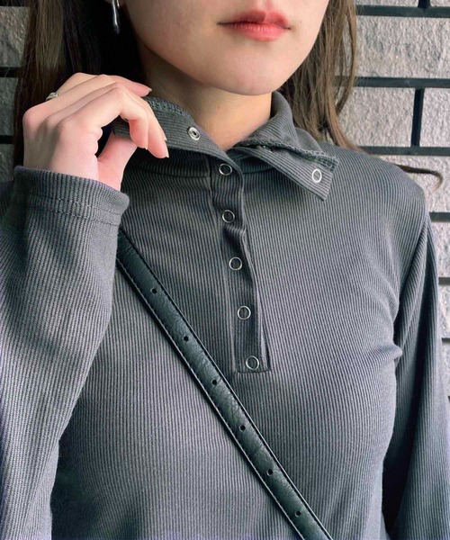NANEA(ナネア)の「スナップボタンリブTシャツ(Tシャツ/カットソー・レディース・グレー/ブラック/ホワイト・SMALL/MEDIUM/LARGE)」の14枚目の写真