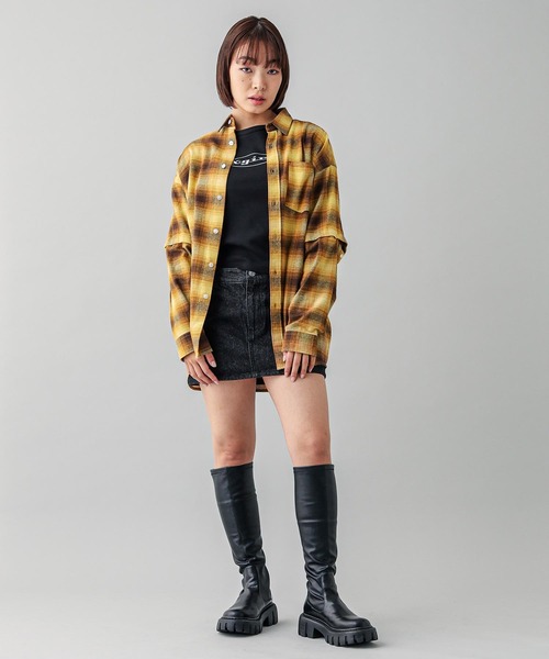 X-girl（エックスガール）の「EMBLEM OVAL LOGO L/S BABY TEE（Tシャツ/カットソー・レディース・ベージュ/ホワイト/ブラック・S/M）」の10枚目の写真