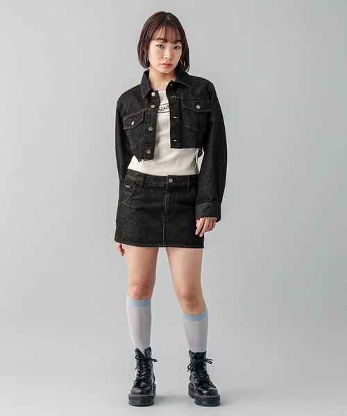 X-girl（エックスガール）の「EMBLEM OVAL LOGO L/S BABY TEE（Tシャツ/カットソー・レディース・ベージュ/ホワイト/ブラック・S/M）」の14枚目の写真