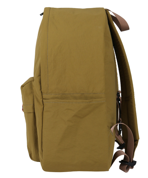 UNIVERSAL OVERALL(ユニバーサルオーバーオール)の「【UNIVERSALOVERALL / ユニバーサルオーバーオール】Wrinkled nylon ruck sack / デイリーバックパック 30L / UVO-190(バックパック/リュック・メンズ・ブラック/ダークベージュ・フリー)」の5枚目の写真