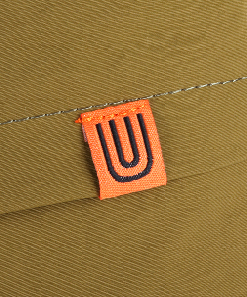 UNIVERSAL OVERALL(ユニバーサルオーバーオール)の「【UNIVERSALOVERALL / ユニバーサルオーバーオール】Wrinkled nylon ruck sack / デイリーバックパック 30L / UVO-190(バックパック/リュック・メンズ・ブラック/ダークベージュ・フリー)」の11枚目の写真