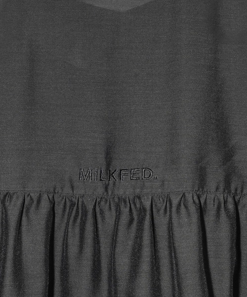 MILKFED.（ミルクフェド）の「TIERED BLOUSE（シャツ/ブラウス・レディース・ブラック/パープル/ブルー・ONE SIZE）」の6枚目の写真