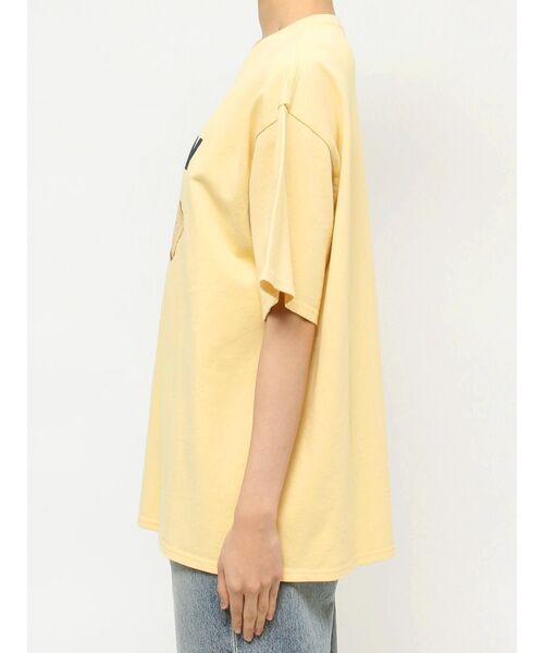 Ungrid(アングリッド)の「BAKERY ロゴTee(Tシャツ/カットソー・レディース・イエロー/チャコールグレー/オフホワイト・FREE)」の13枚目の写真