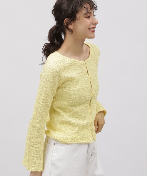 LAKOLE（ラコレ）の「カットジャガードショートカーディガン / 111315（カーディガン/ボレロ・レディース・ブラック/アイボリー/ブルー/イエロー・SMALL/MEDIUM）」の4枚目の写真