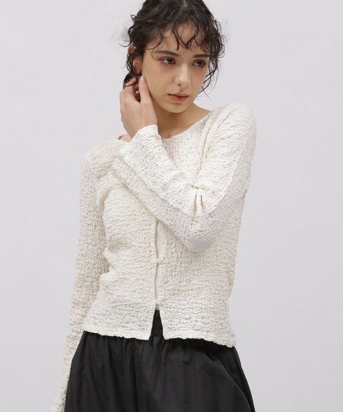 LAKOLE（ラコレ）の「カットジャガードショートカーディガン / 111315（カーディガン/ボレロ・レディース・ブラック/アイボリー/ブルー/イエロー・SMALL/MEDIUM）」の2枚目の写真