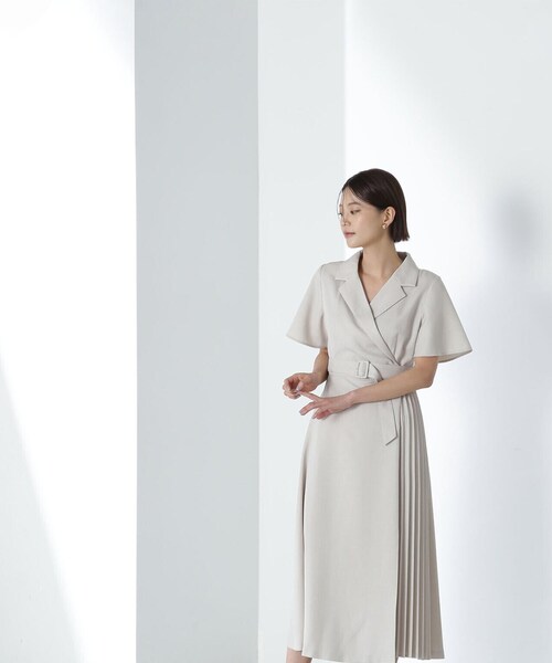 美品♡ナチュラルビューティー　プリーツワンピース Vネックプリーツワンピース | NATURAL BEAUTY BASIC（ナチュラル
