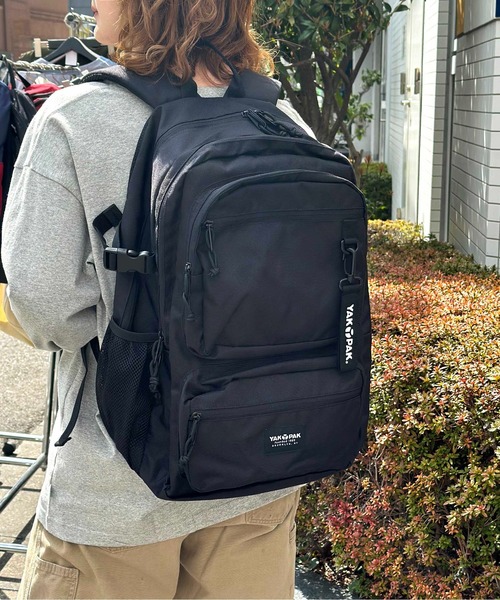 YAKPAK（ヤックパック）の「【YAKPAK】W POCKET BACKPACK　大容量/A4B4収納可（バックパック/リュック・メンズ・ブラック・ﾌﾘ-）」の8枚目の写真