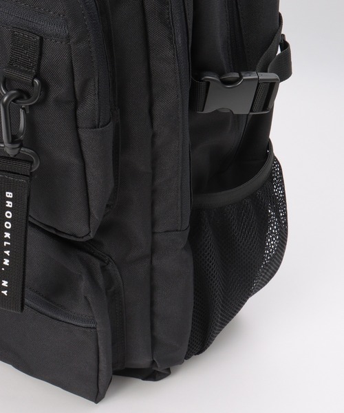 YAKPAK（ヤックパック）の「【YAKPAK】W POCKET BACKPACK　大容量/A4B4収納可（バックパック/リュック・メンズ・ブラック・ﾌﾘ-）」の16枚目の写真