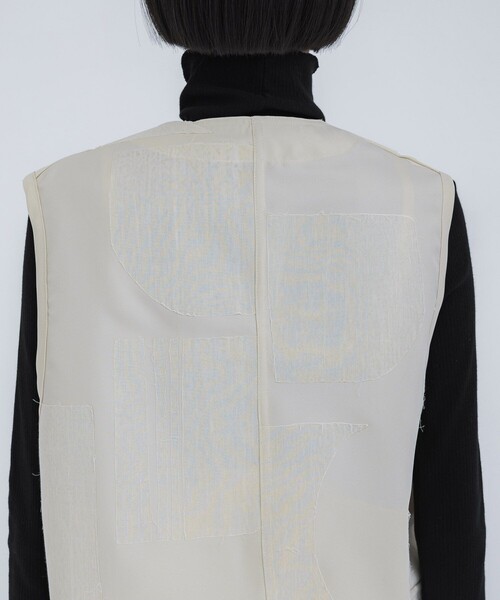 IHNN（イン）の「【IHNN/イン】BONDING FISHING VEST（ベスト・レディース・ベージュ/ブラック・FREE）」の12枚目の写真