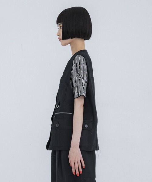 IHNN（イン）の「【IHNN/イン】BONDING FISHING VEST（ベスト・レディース・ベージュ/ブラック・FREE）」の16枚目の写真