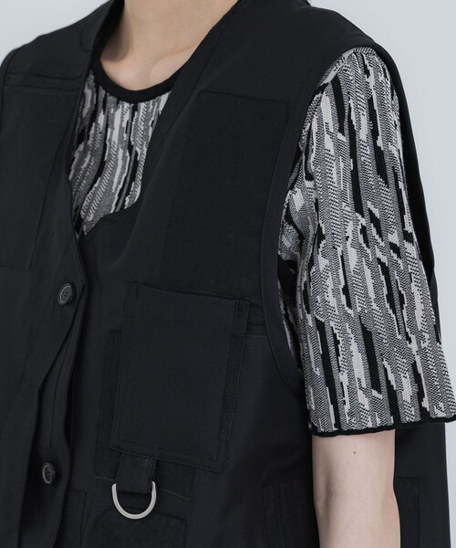 IHNN（イン）の「【IHNN/イン】BONDING FISHING VEST（ベスト・レディース・ベージュ/ブラック・FREE）」の19枚目の写真
