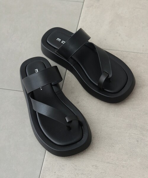 GALLEST（ギャレスト）の「◆【MOHI】フラットレザーサンダル（サンダル・レディース・ブラック/アイボリー・45/35）」の2枚目の写真