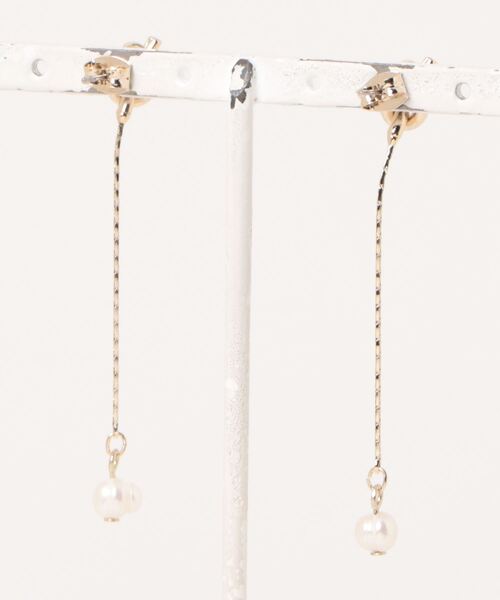 Heather(ヘザー)の「ロングパールピアス 118768(ピアス(両耳用)・レディース・ゴールド/シルバー・ONE SIZE)」の6枚目の写真