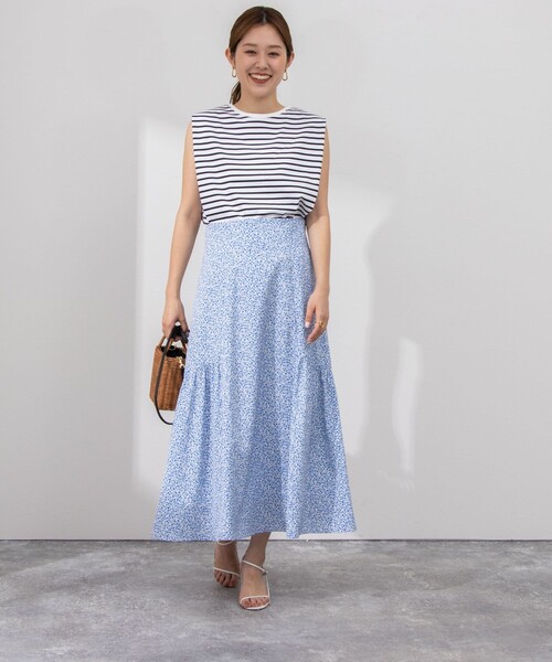 NOLLEY’S（ノーリーズ）の「小花プリントハイウエストギャザースカート（スカート・レディース・ブラック系その他/ブルー系その他・38/36）」の3枚目の写真