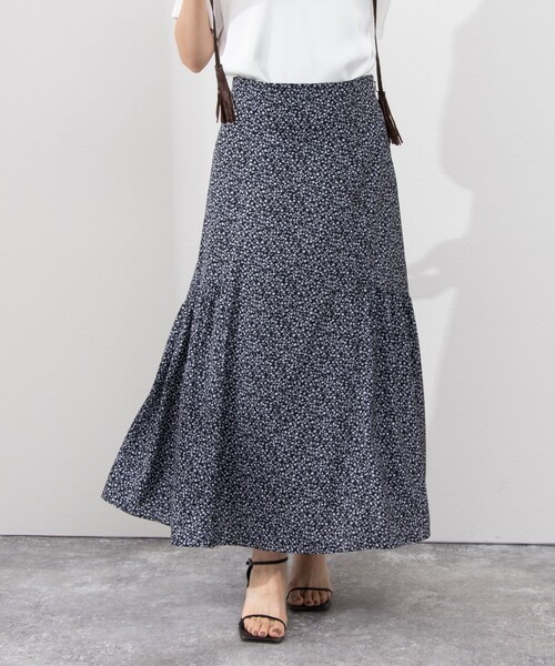 NOLLEY’S（ノーリーズ）の「小花プリントハイウエストギャザースカート（スカート・レディース・ブラック系その他/ブルー系その他・38/36）」の20枚目の写真