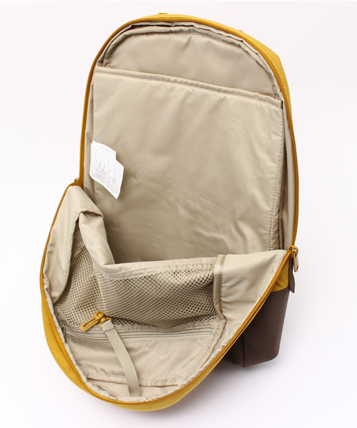 GRAVIS(グラヴィス)の「ユニセックス グラビス トランスポート バックパック GRAVIS TRANSPORT MUSTARD/BLACK(バックパック/リュック・メンズ・ブラック/ブラウン・ONE SIZE)」の9枚目の写真