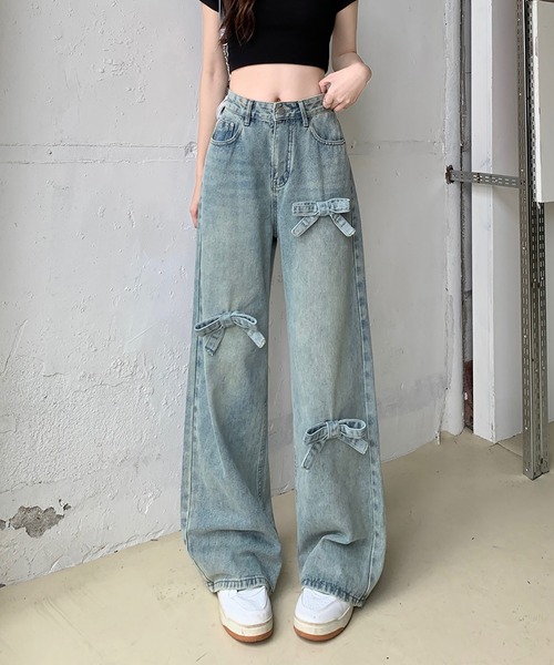 Girly Doll(ガーリードール)の「リボンワイドデニムパンツ(デニムパンツ・レディース・ダークブルー/ライトブルー/ブラック・L/M/S)」の2枚目の写真