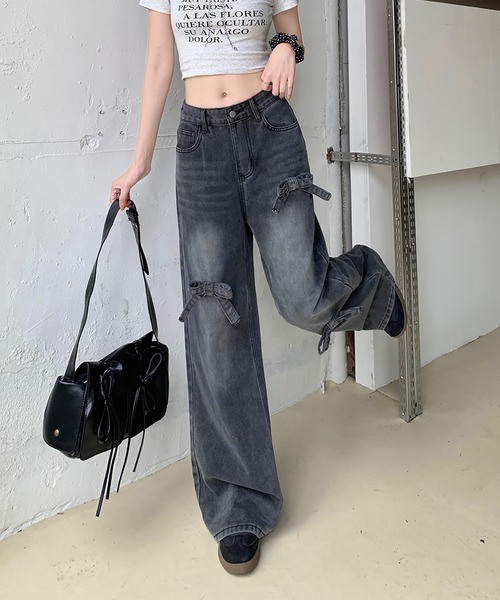 Girly Doll(ガーリードール)の「リボンワイドデニムパンツ(デニムパンツ・レディース・ダークブルー/ライトブルー/ブラック・L/M/S)」の5枚目の写真