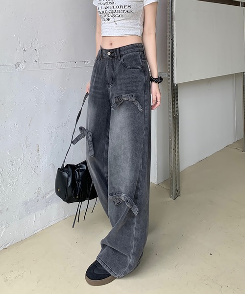 Girly Doll(ガーリードール)の「リボンワイドデニムパンツ(デニムパンツ・レディース・ダークブルー/ライトブルー/ブラック・L/M/S)」の6枚目の写真