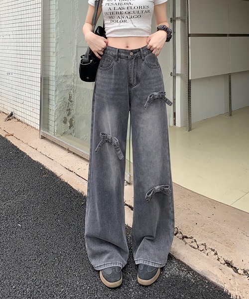 Girly Doll(ガーリードール)の「リボンワイドデニムパンツ(デニムパンツ・レディース・ダークブルー/ライトブルー/ブラック・L/M/S)」の8枚目の写真