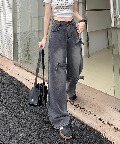 Girly Doll(ガーリードール)の「リボンワイドデニムパンツ(デニムパンツ・レディース・ダークブルー/ライトブルー/ブラック・L/M/S)」の9枚目の写真