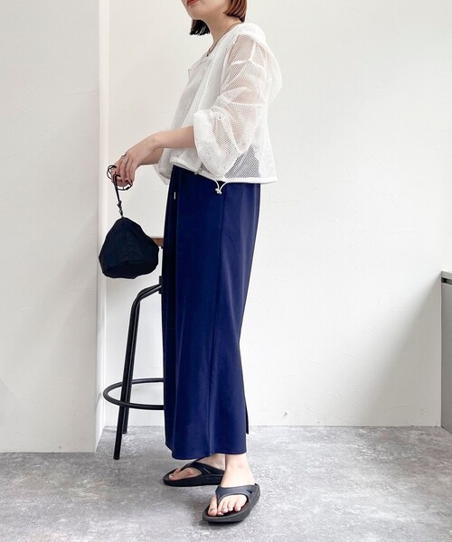 fredy emue（フレディエミュ）の「メッシュパーカー＋タンクトップセット（パーカー・レディース・ブラック/オフホワイト/ベージュ・38）」の5枚目の写真