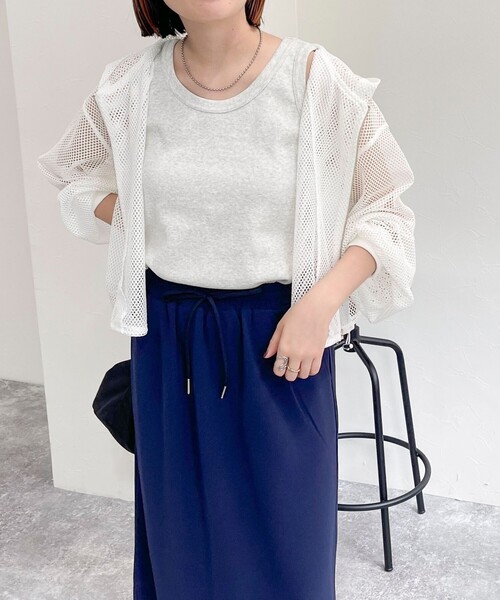 fredy emue（フレディエミュ）の「メッシュパーカー＋タンクトップセット（パーカー・レディース・ブラック/オフホワイト/ベージュ・38）」の9枚目の写真