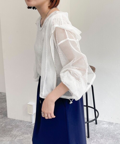 fredy emue（フレディエミュ）の「メッシュパーカー＋タンクトップセット（パーカー・レディース・ブラック/オフホワイト/ベージュ・38）」の10枚目の写真