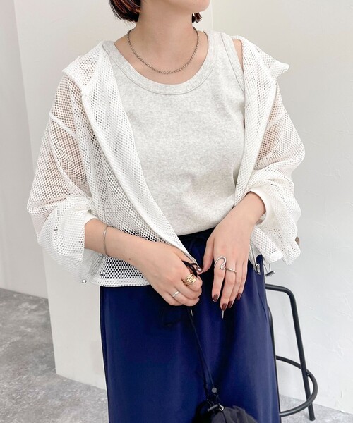 fredy emue（フレディエミュ）の「メッシュパーカー＋タンクトップセット（パーカー・レディース・ブラック/オフホワイト/ベージュ・38）」の15枚目の写真