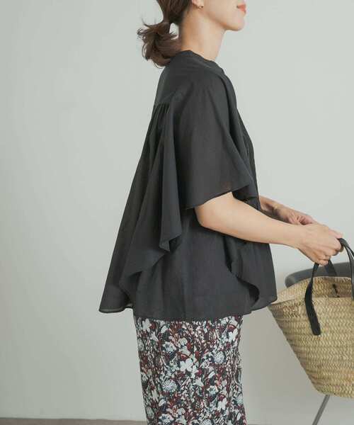 URBAN RESEARCH DOORS（アーバンリサーチドアーズ）の「ピンタックフレアスリーブブラウス（シャツ/ブラウス・レディース・ブラック/マスタード・MEDIUM）」の18枚目の写真