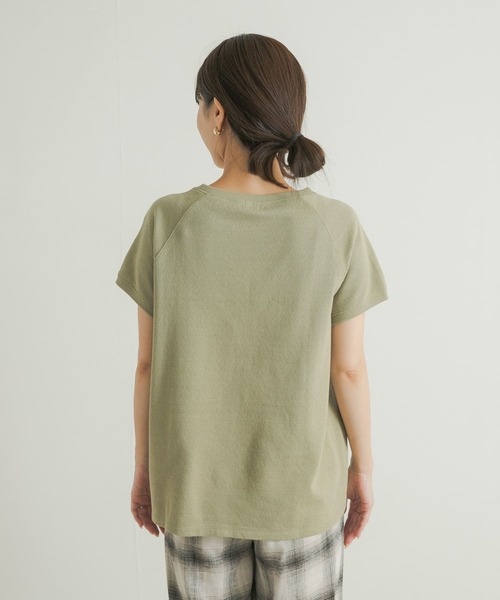 URBAN RESEARCH DOORS（アーバンリサーチドアーズ）の「梨地フレンチプルオーバー（Tシャツ/カットソー・レディース・ネイビー/カーキ/ナチュラル・MEDIUM）」の15枚目の写真