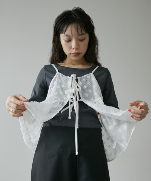 DRWCYS(ドロシーズ)の「フラワーシアートップス(キャミソール・レディース・ブラック/ホワイト・FREE)」の13枚目の写真