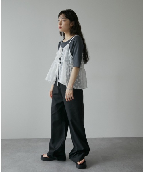 DRWCYS(ドロシーズ)の「フラワーシアートップス(キャミソール・レディース・ブラック/ホワイト・FREE)」の11枚目の写真