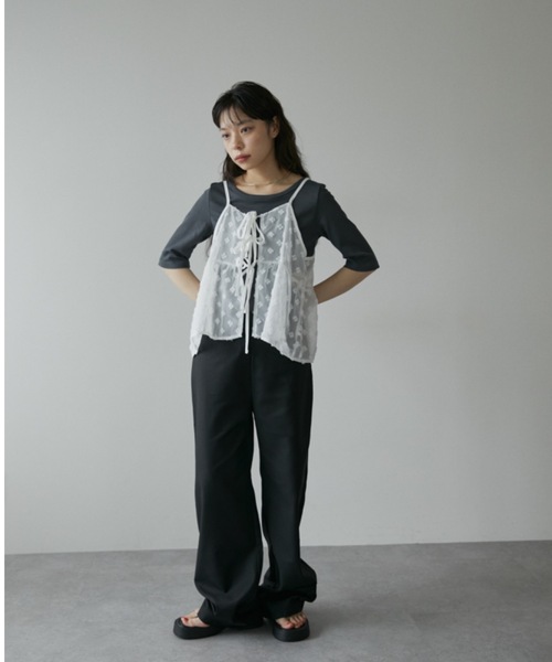 DRWCYS(ドロシーズ)の「フラワーシアートップス(キャミソール・レディース・ブラック/ホワイト・FREE)」の10枚目の写真